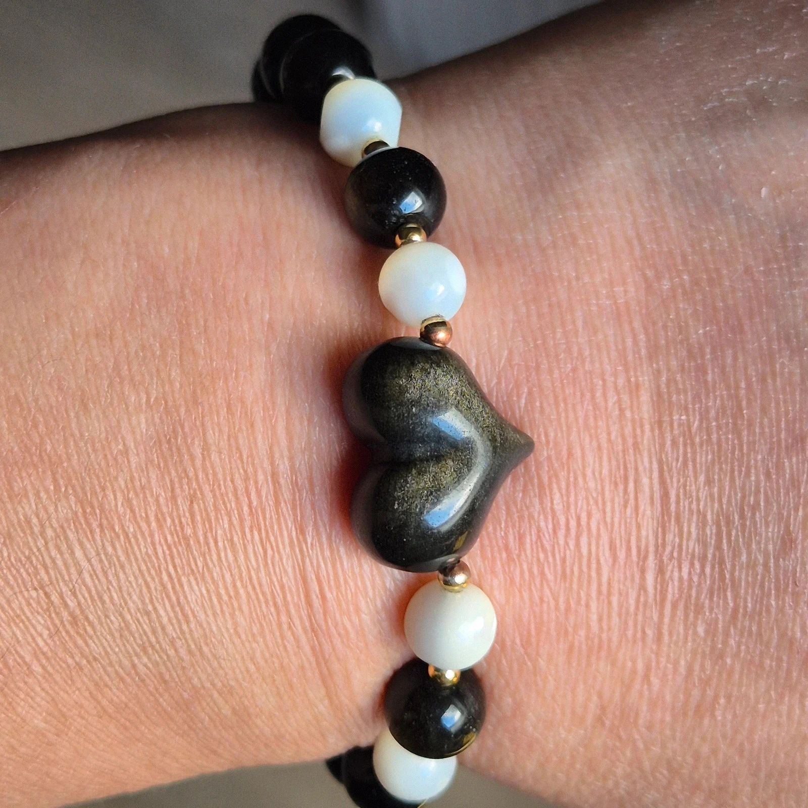 Natuurlijke gouden Obsidian hartvormige en kralenvormige armband – photo 9
